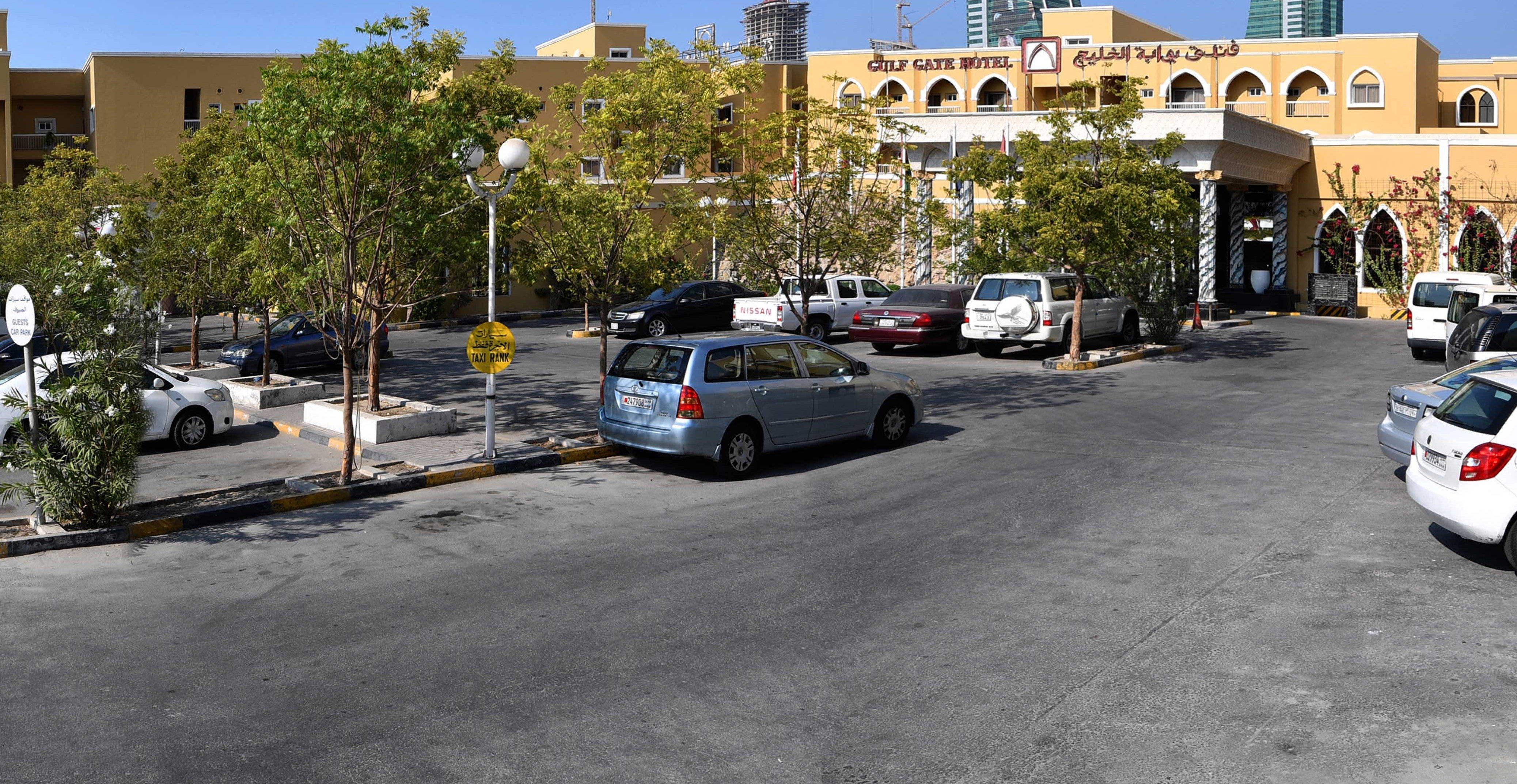 Gulf Gate Hotel Manama Exterior photo