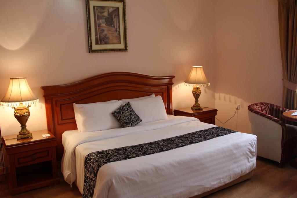 Gulf Gate Hotel Manama Exterior photo