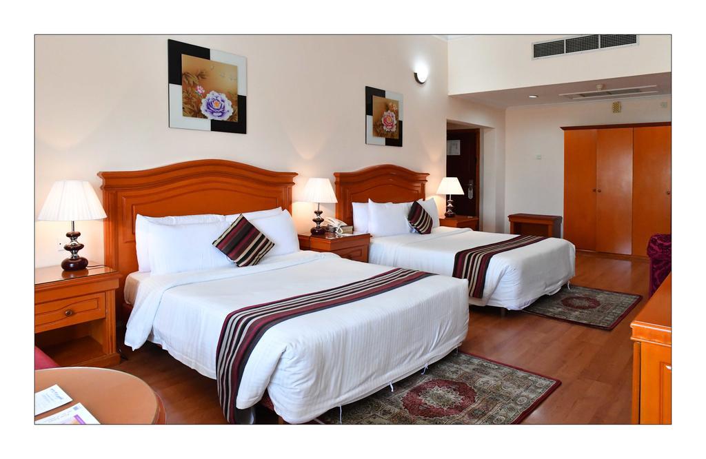 Gulf Gate Hotel Manama Exterior photo