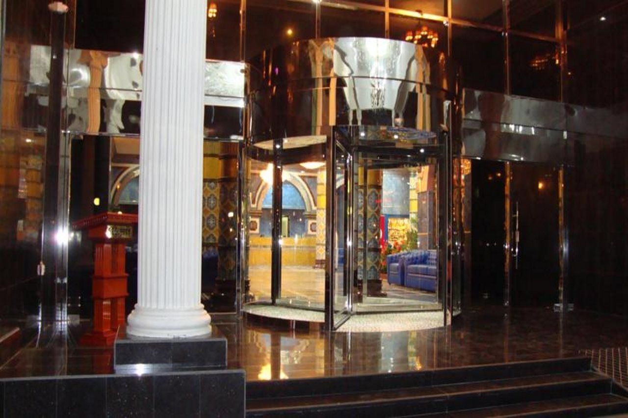 Gulf Gate Hotel Manama Exterior photo